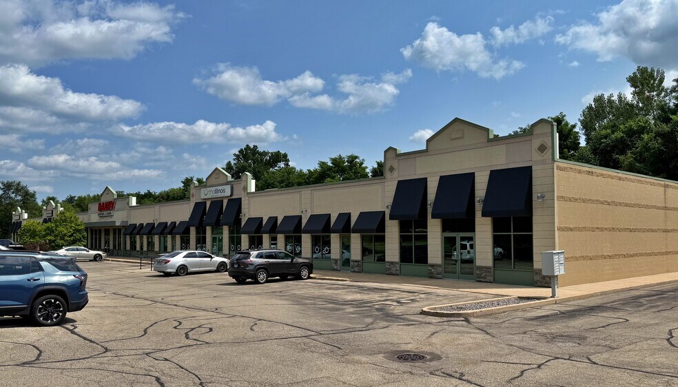 330 E Main St, Rockton, IL à louer - Photo principale - Image 1 de 12