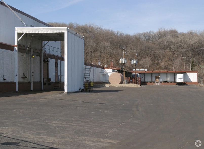 2140 W 7th St, Saint Paul, MN for sale - Building Photo - Image 3 of 5