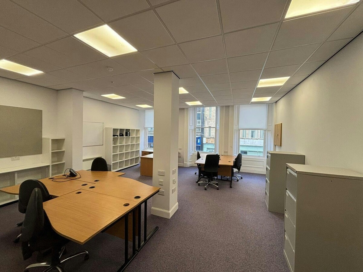 199-213 Sauchiehall St, Glasgow, GLG G2 3EX - Unit 211 -  - Interior Photo - Image 2 of 21