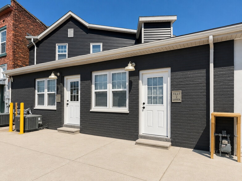 1625 Pine Grove Ave, Port Huron, MI for sale - Building Photo - Image 3 of 14