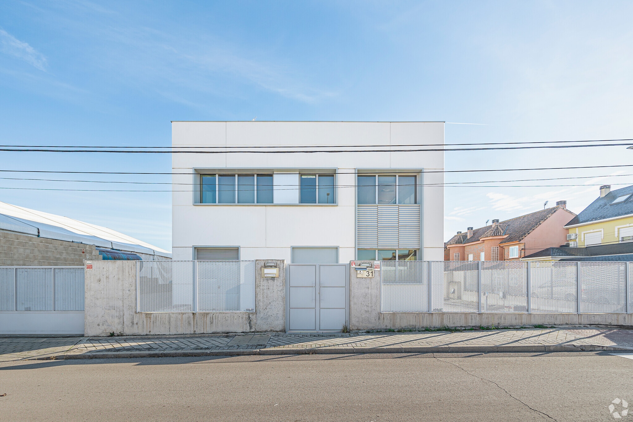 Industrial in Madrid, Madrid for lease Primary Photo- Image 1 of 3