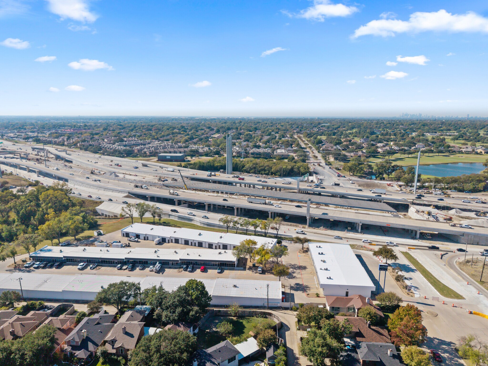 15330 Lyndon B Johnson Fwy, Mesquite, TX à louer Aérien- Image 1 de 8