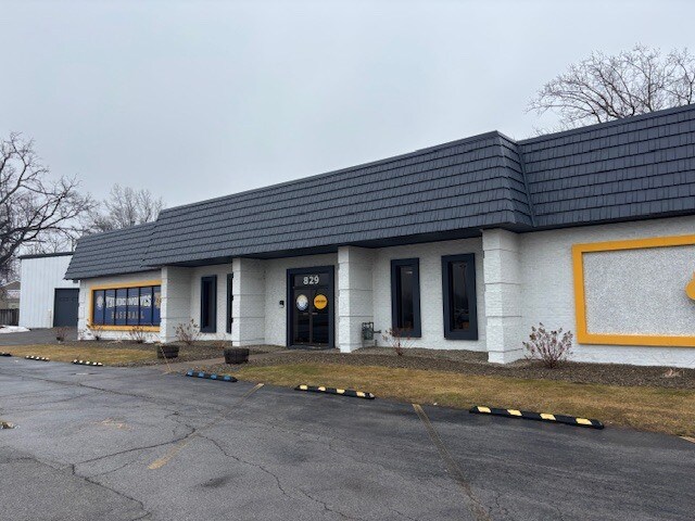 More details for 829 Sheridan Dr, Tonawanda, NY - Retail for Sale