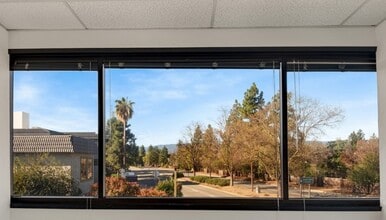 1733 Woodside Rd, Redwood City, CA for lease Interior Photo- Image 1 of 4