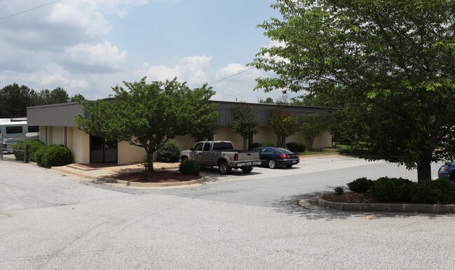 More details for 1931 Rock Chapel Rd, Lithonia, GA - Industrial for Lease