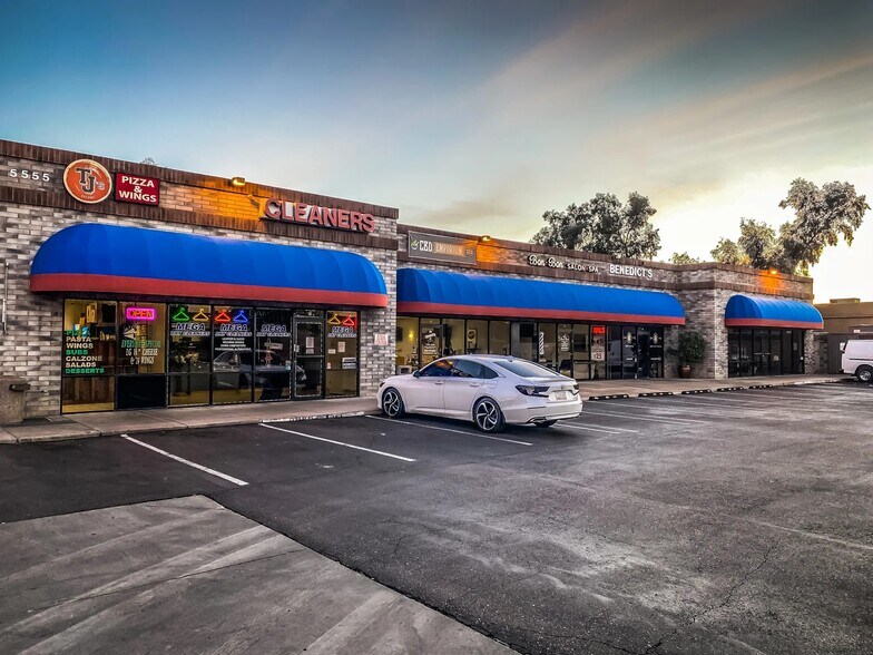 5555 E Bell Rd, Scottsdale, AZ à louer - Photo du bâtiment - Image 3 de 14