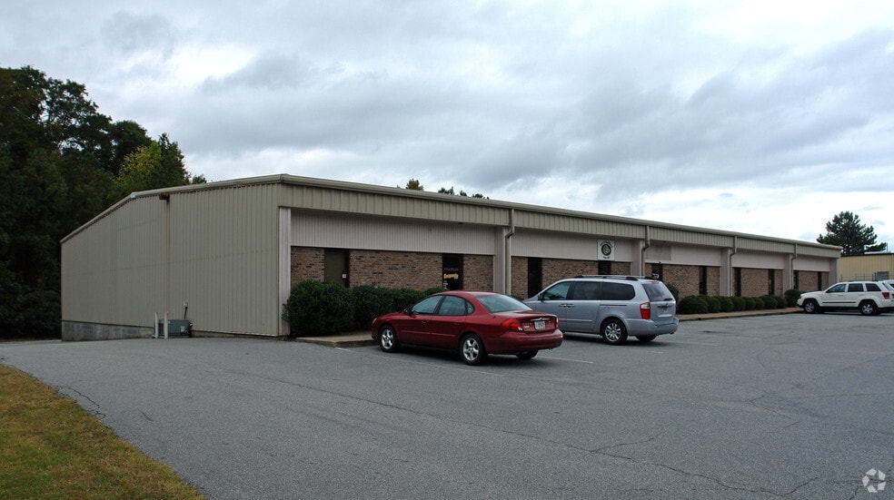 5731 Miller Ct, Columbus, GA for lease - Building Photo - Image 2 of 7