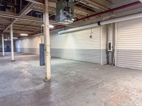 2701 S Coliseum Blvd, Fort Wayne, IN à louer Photo intérieure- Image 2 de 4
