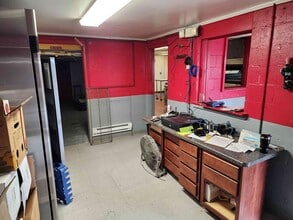 114 E Main St, Saint Clairsville, OH for lease Building Photo- Image 1 of 26