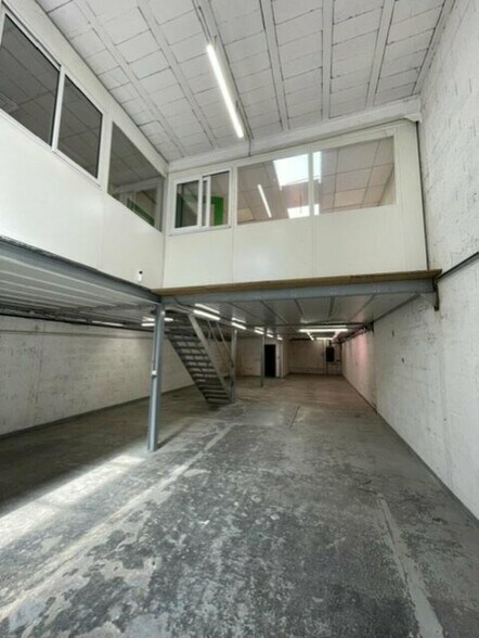 Rue Ernest Renan, Ivry Sur Seine for sale - Interior Photo - Image 2 of 5