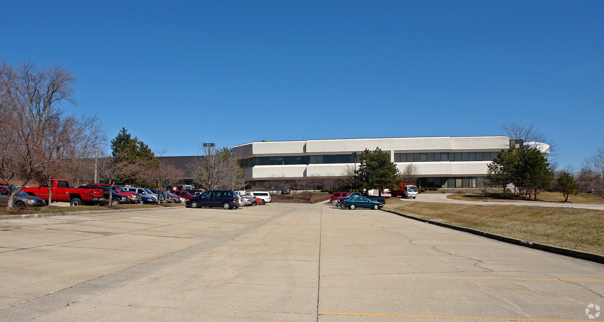 7381-7383 Empire Dr, Florence, KY for sale Primary Photo- Image 1 of 3