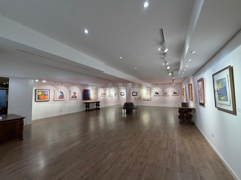 Retail in Barcelona, Barcelona for lease - Interior Photo - Image 3 of 3
