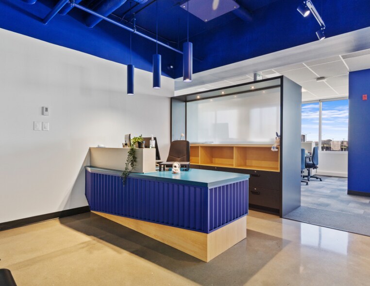 5005 Boul Lapinière, Brossard, QC à louer - Photo intérieure - Image 2 de 8