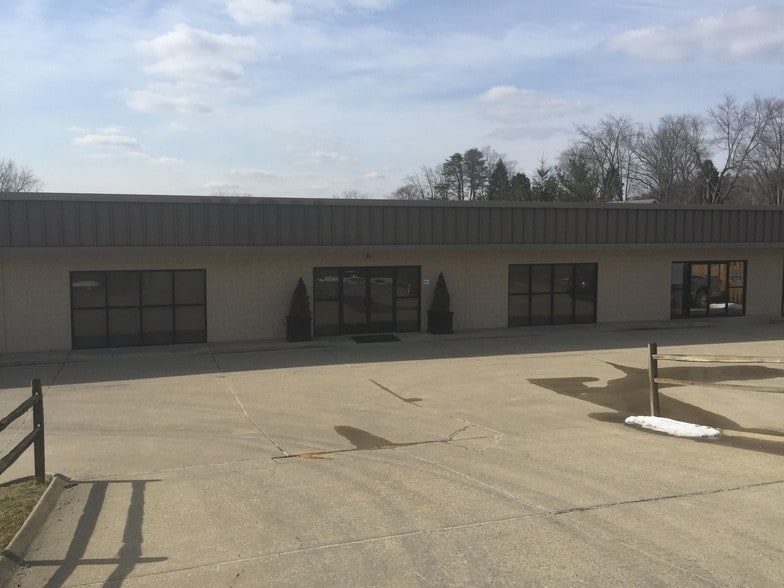 3006 Mount Vernon Rd, Hurricane, WV for sale - Building Photo - Image 2 of 41