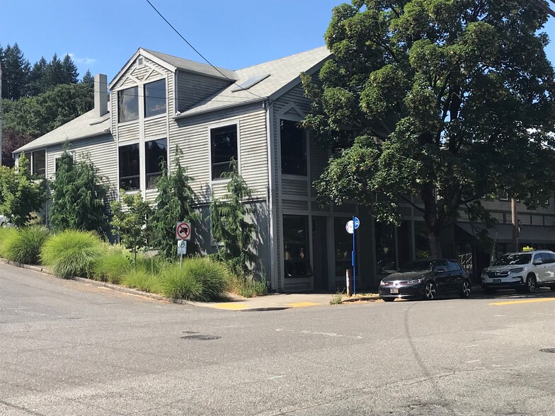 121 S Bancroft St, Portland, OR for lease - Building Photo - Image 1 of 19