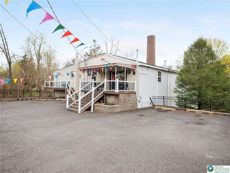 1463 Limeport Pike, Coopersburg, PA à vendre - Photo du bâtiment - Image 3 de 25
