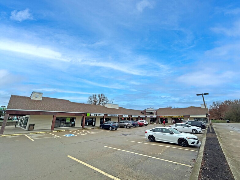 4620-4686 Liberty Ave, Vermilion, OH à louer - Photo du bâtiment - Image 2 de 3