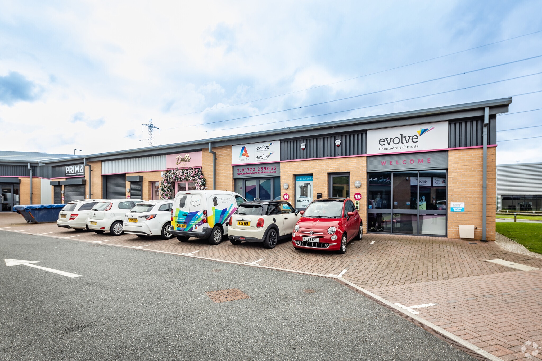 41-45 Dollywaggon Way, Preston for lease Primary Photo- Image 1 of 4