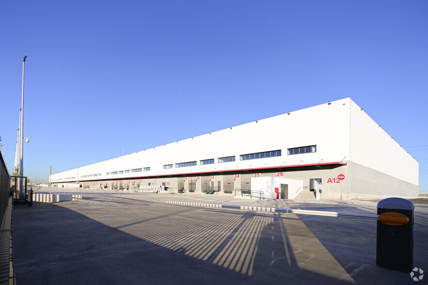 Calle Severo Ochoa, 11, Getafe, Madrid for lease - Building Photo - Image 2 of 7