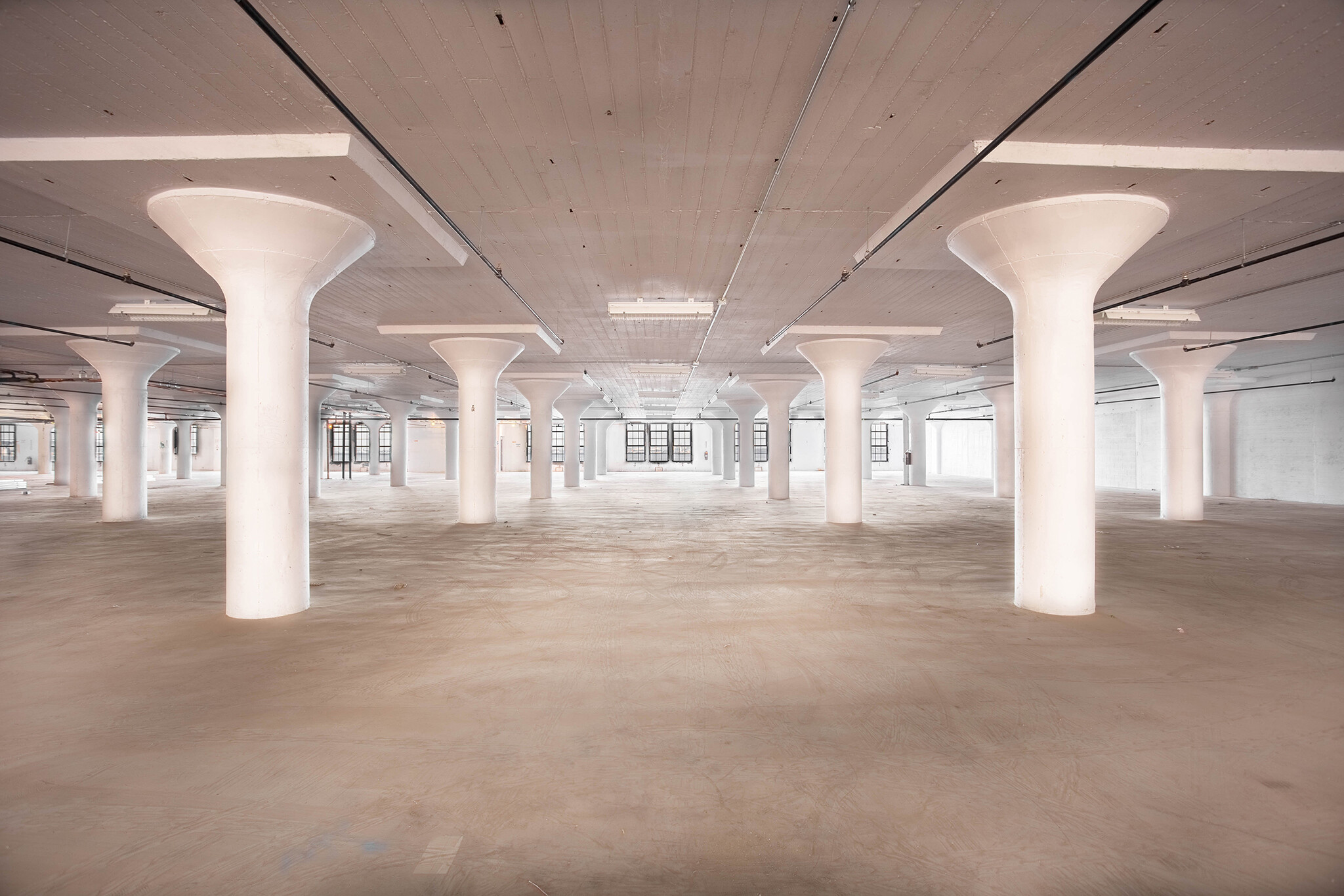 140 58th St, Brooklyn, NY for lease Interior Photo- Image 1 of 9