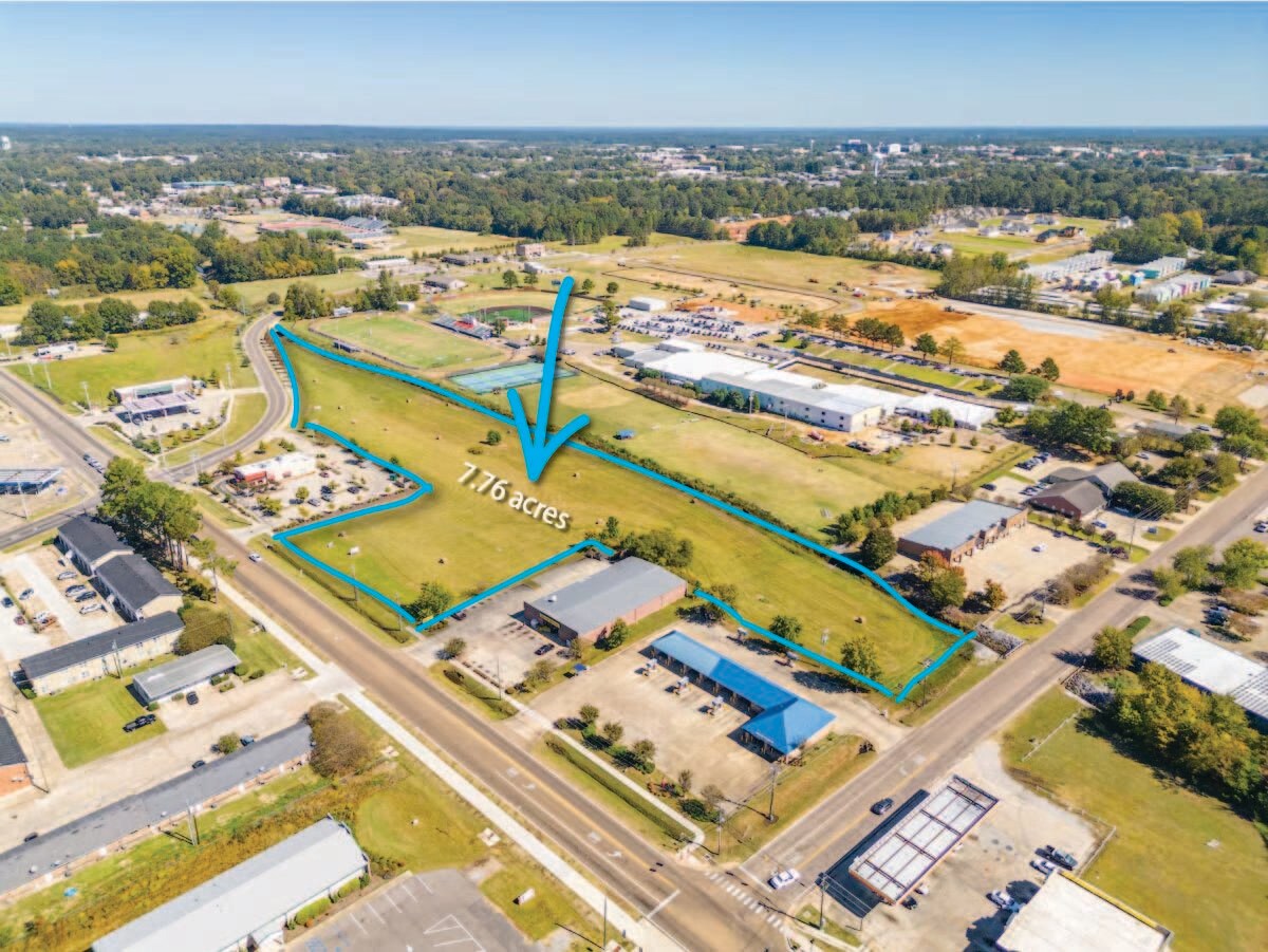 Louisville, Lynn Lane & Academy Rd, Starkville, MS à vendre Photo du bâtiment- Image 1 de 20