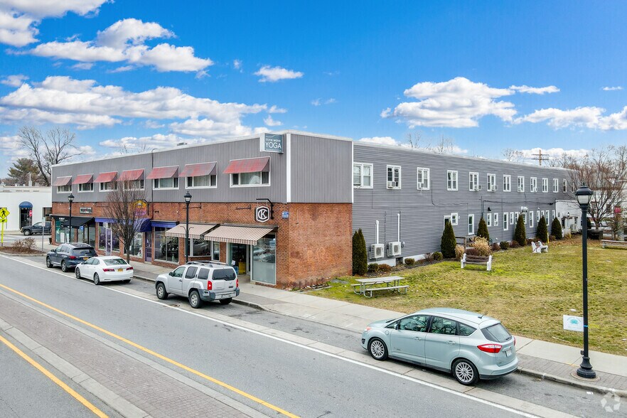 44 Raymond Ave, Poughkeepsie, NY for lease - Building Photo - Image 2 of 7