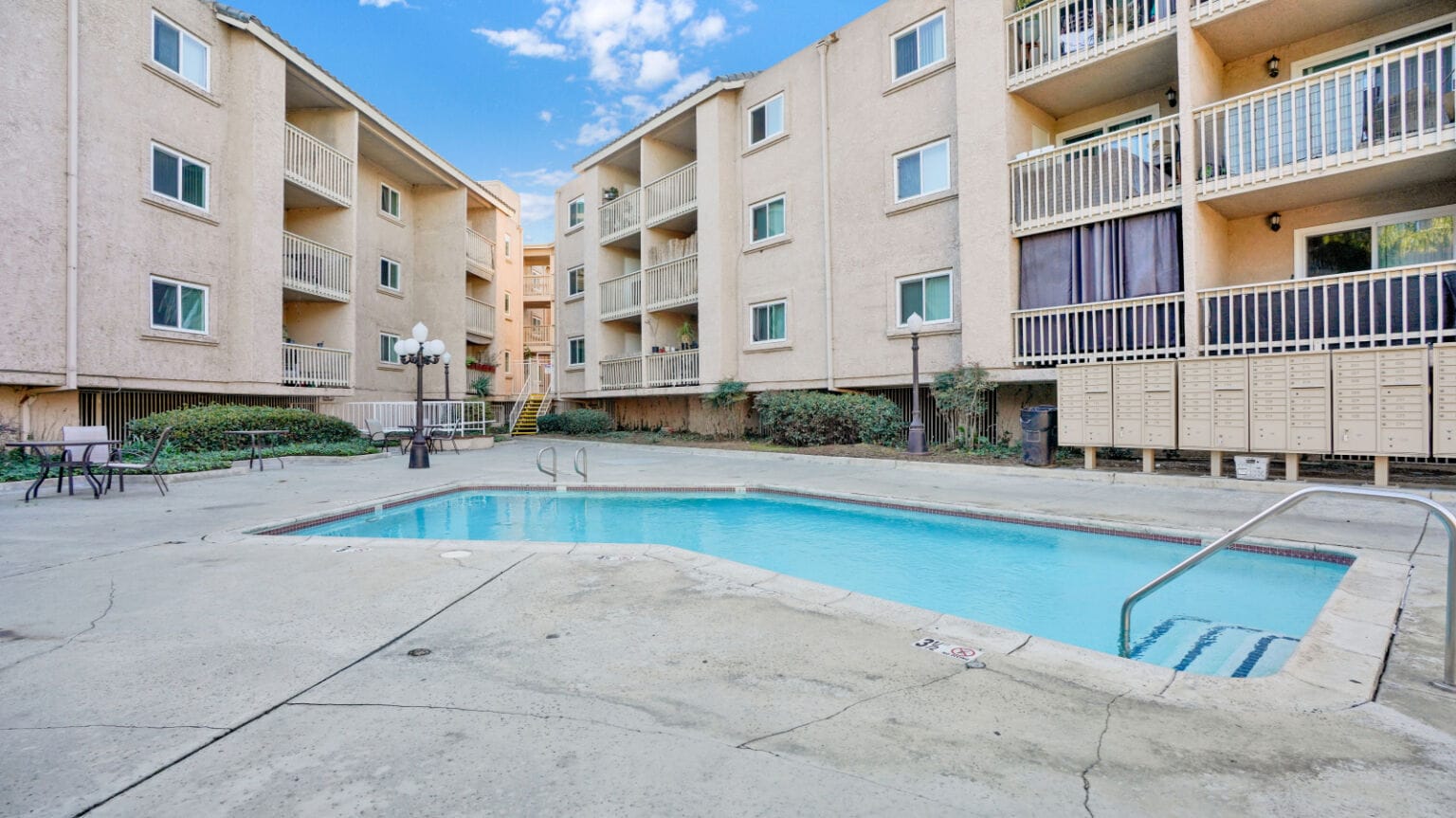 5555 N Long Beach Blvd, Long Beach, CA for sale Primary Photo- Image 1 of 11