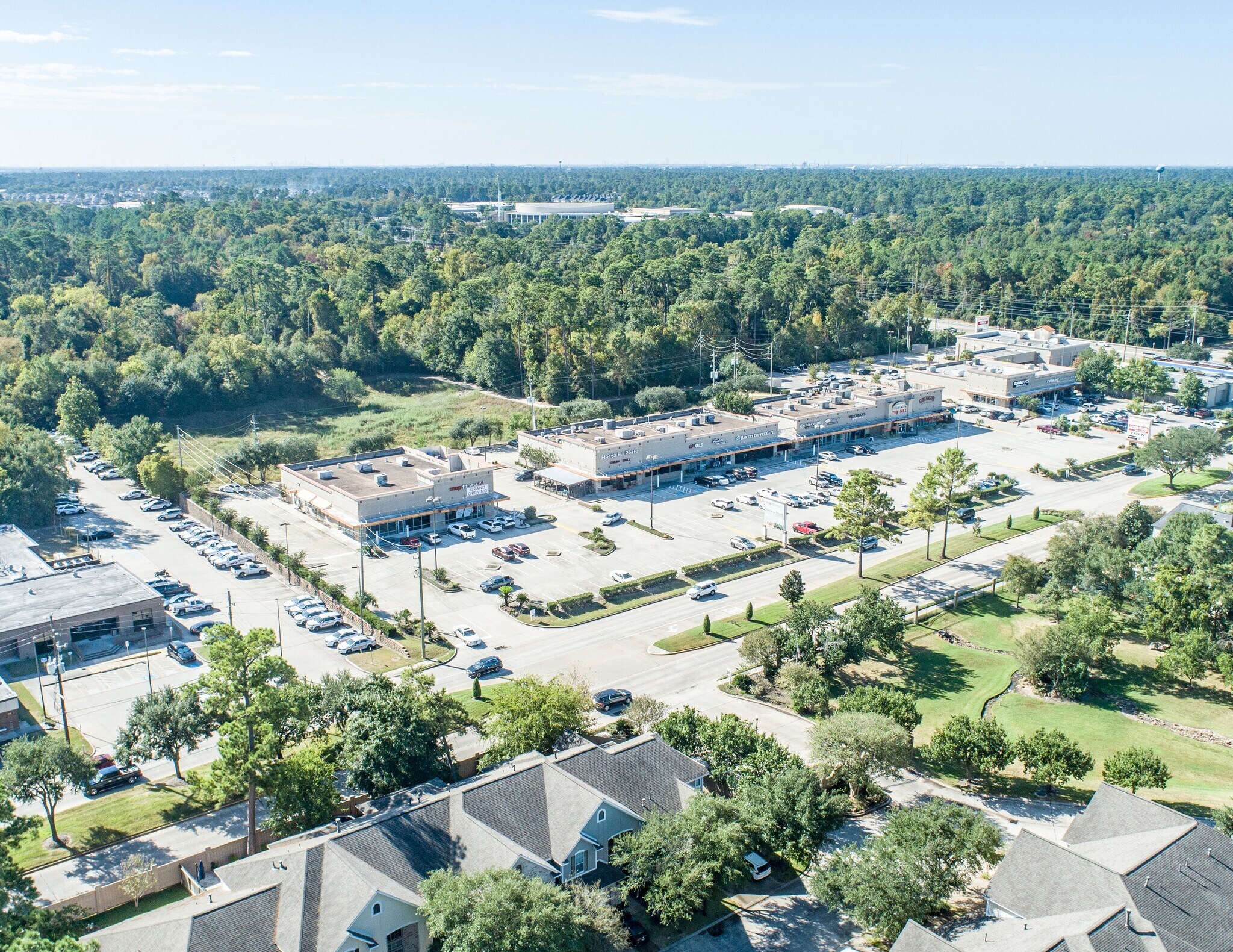 6905-6925 Cypresswood Dr, Spring, TX à louer Photo du bâtiment- Image 1 de 7