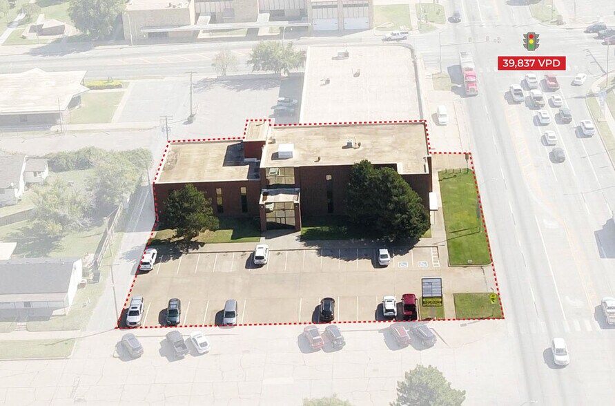 1222 10th St, Woodward, OK à vendre - Photo du bâtiment - Image 3 de 3