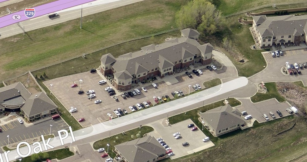 5024 S Bur Oak Pl, Sioux Falls, SD for lease - Building Photo - Image 2 of 8