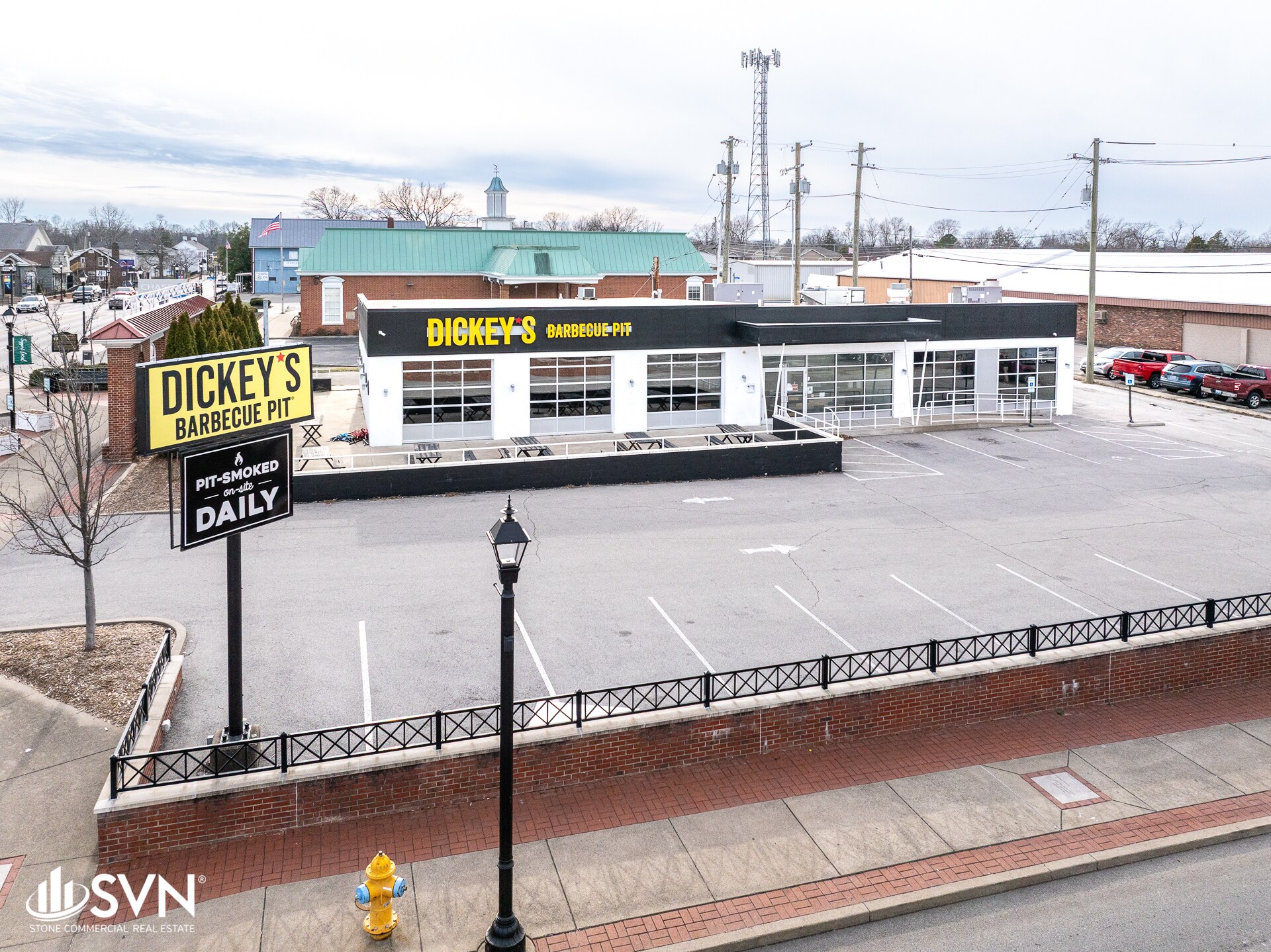 10318 Taylorsville Rd, Louisville, KY à louer Photo principale- Image 1 de 27