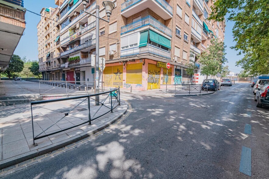 Calle Profesor Tercedor Díaz, 4, Granada, Granada à vendre - Photo du bâtiment - Image 3 de 34