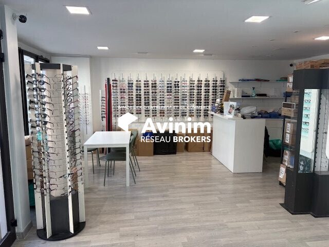 Retail in Marseille for lease - Building Photo - Image 3 of 6