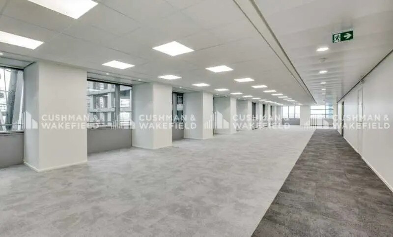 17 Place Des Reflets, Courbevoie for lease Building Photo- Image 1 of 22
