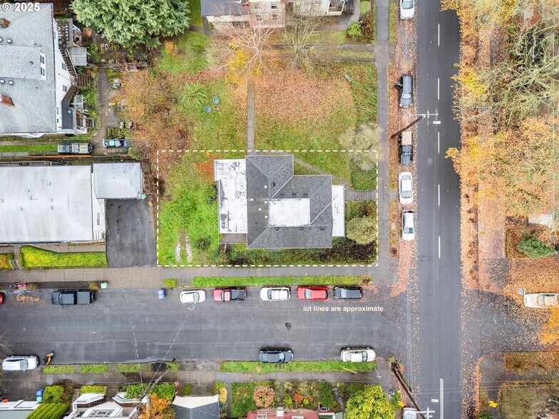 1705 SE Morrison St, Portland, OR à vendre - Photo du bâtiment - Image 2 de 8