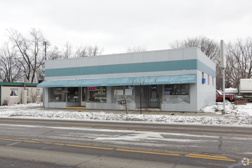 24 S Beechtree St, Grand Haven, MI for sale - Building Photo - Image 2 of 10