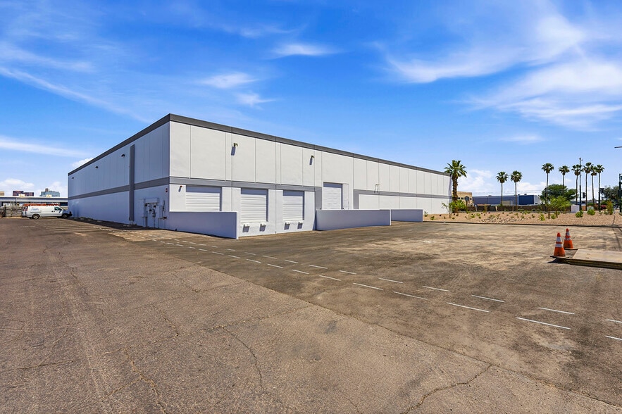 2246 S Central Ave, Phoenix, AZ for lease - Building Photo - Image 2 of 10