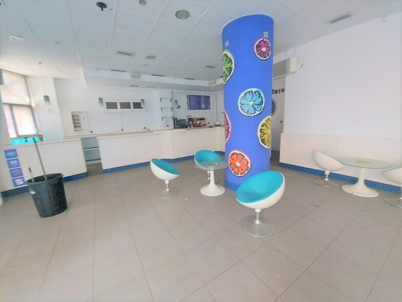 Retail in El Ejido, Almería for sale - Building Photo - Image 3 of 11