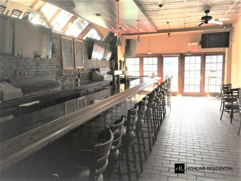 8910 5th Ave, Brooklyn, NY à louer - Photo du bâtiment - Image 2 de 11