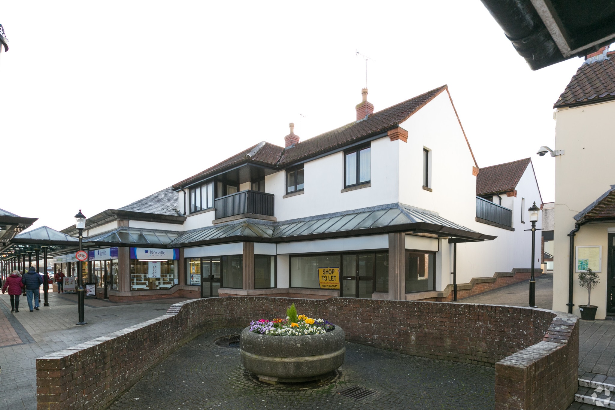 Horseshoe Ln, Thornbury for lease Primary Photo- Image 1 of 3