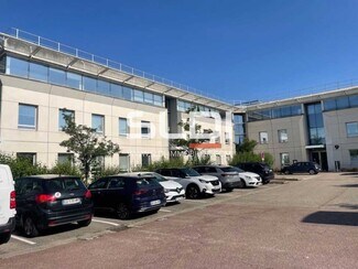 More details for 9 Allée Irène Joliot Curie, Saint-Priest - Office for Lease
