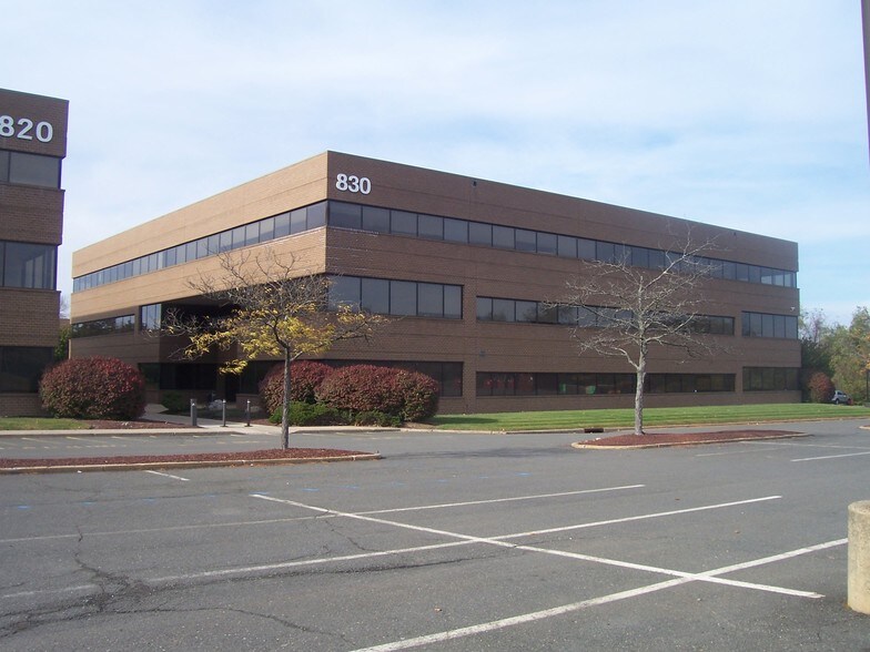 830 Bear Tavern Rd, Ewing, NJ à vendre - Photo principale - Image 1 de 7