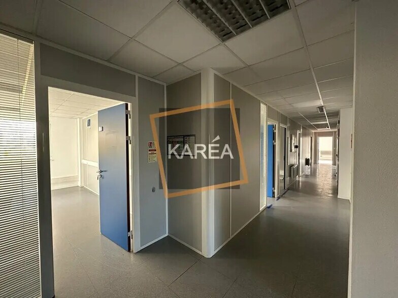 Bureau dans Mareuil-lès-Meaux à louer - Photo intérieure - Image 3 de 5