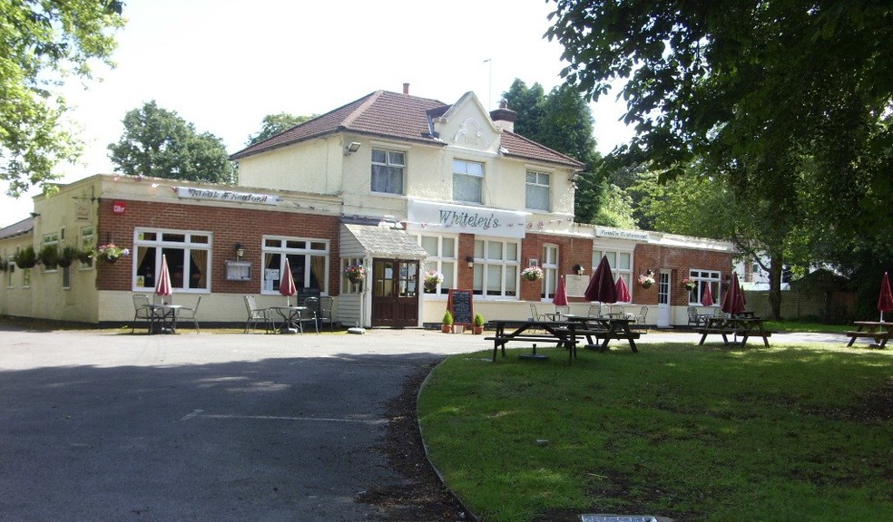 Standford Ln, Bordon à vendre - Photo principale - Image 1 de 1