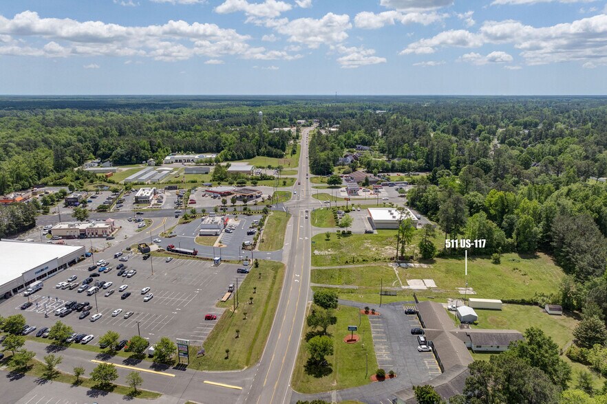 511 US-117, Burgaw, NC à louer - Photo du bâtiment - Image 3 de 12
