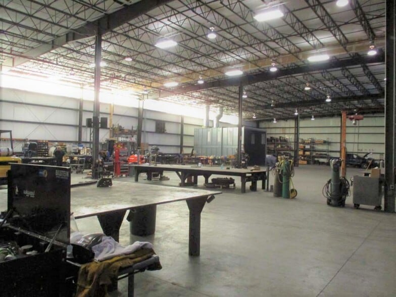 19994 Independence, Groveland, FL for lease - Interior Photo - Image 2 of 11