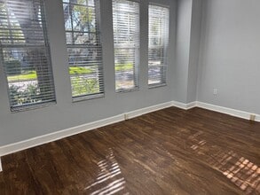 611 W Bay St, Tampa, FL for lease Interior Photo- Image 2 of 4