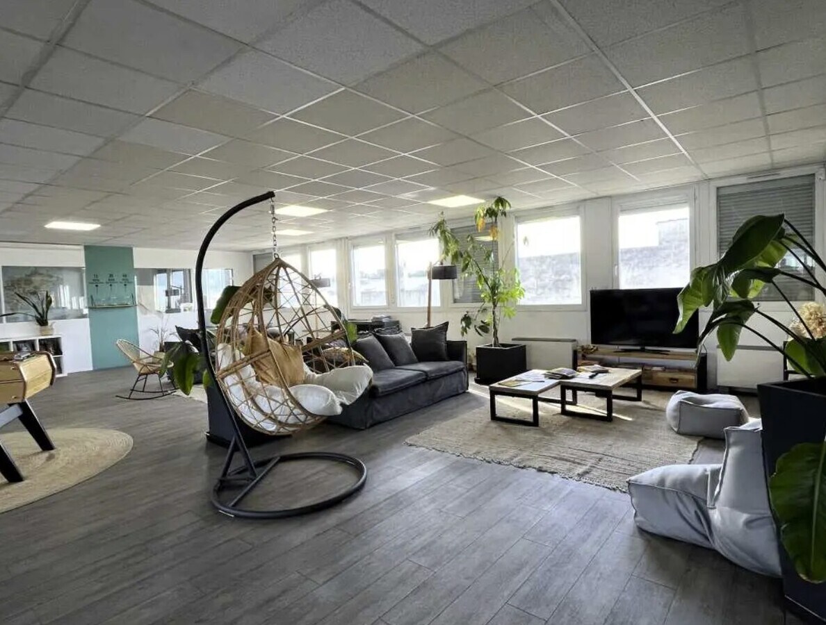 4 Rue Henri Et Antoine Maurras, Marseille, BDR 13016 - Unité Lot 2 -  - Photo intérieure - Image 1 of 10