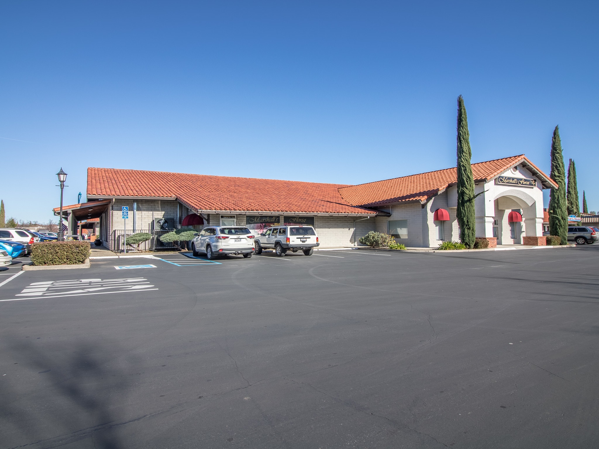 163 Locust St, Redding, CA for lease Primary Photo- Image 1 of 21