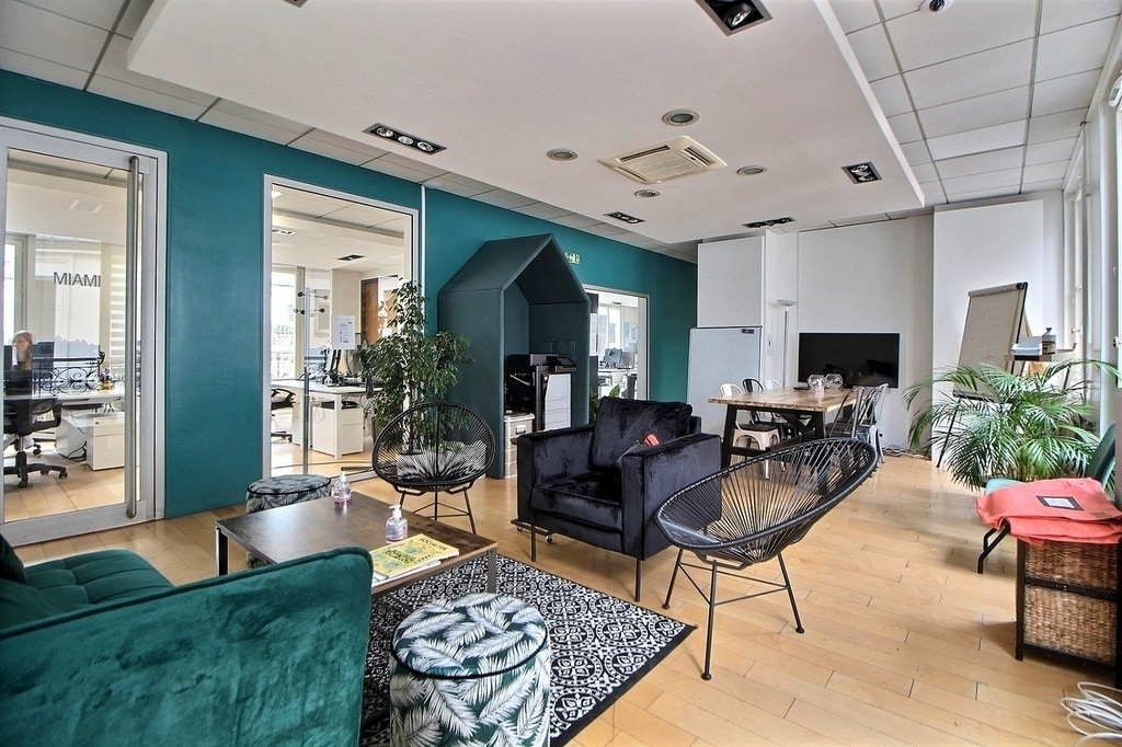 13 Rue La Fayette, Paris for lease Interior Photo- Image 1 of 5